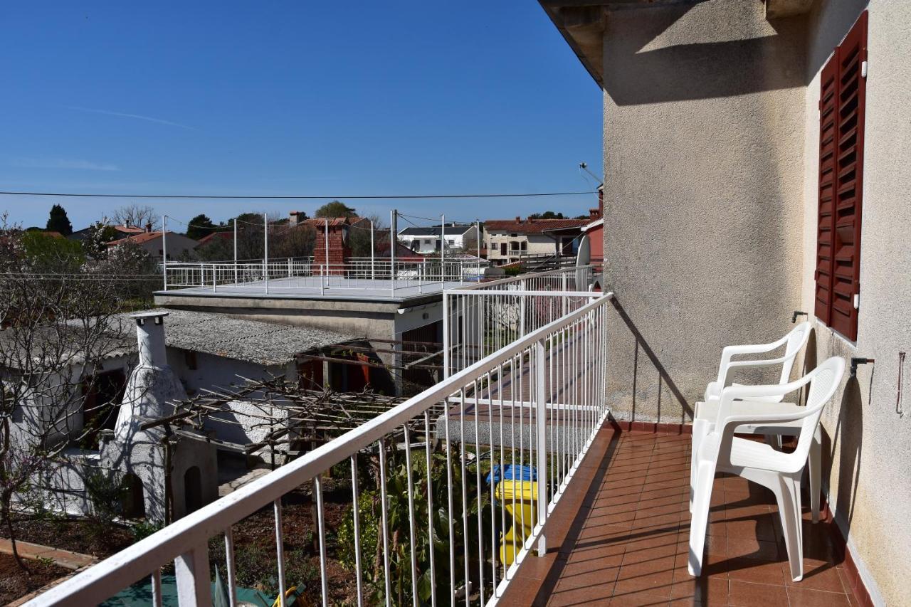 Apartman Miki Fazana Ngoại thất bức ảnh